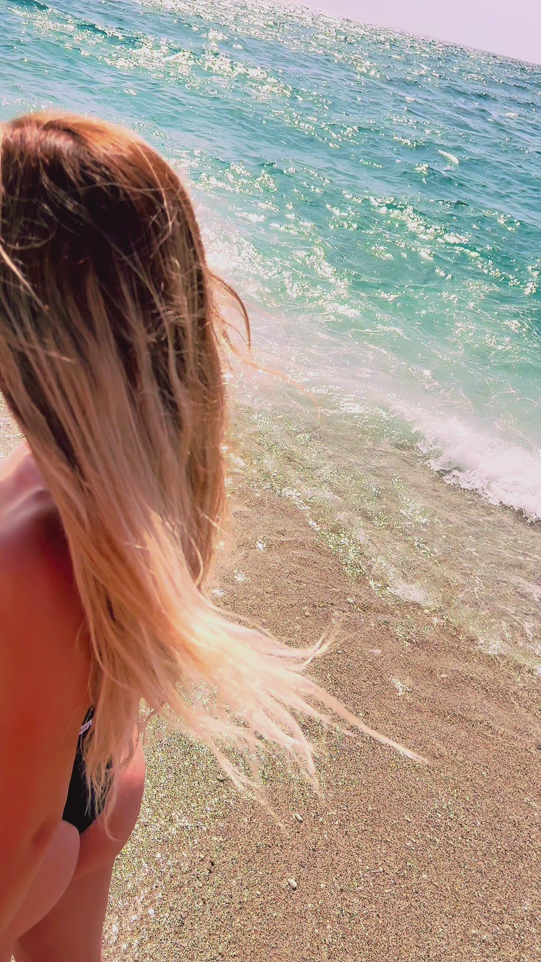 Carica il video: 